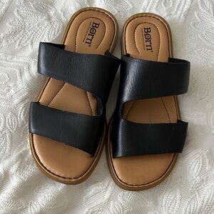 Born Mika Sandal
